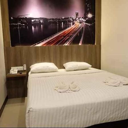 Hotel My Home Sintang Luaran gambar